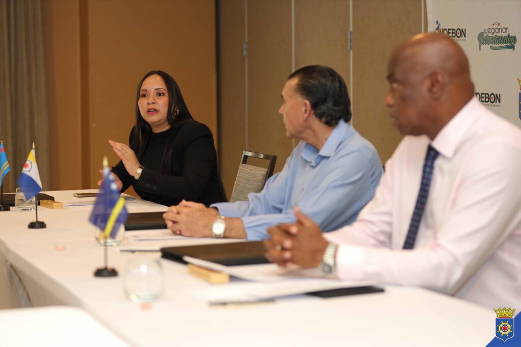 ARUBA, BONEIRU I KÒRSOU TA UNI FORSA PA PAPIAMENTU.