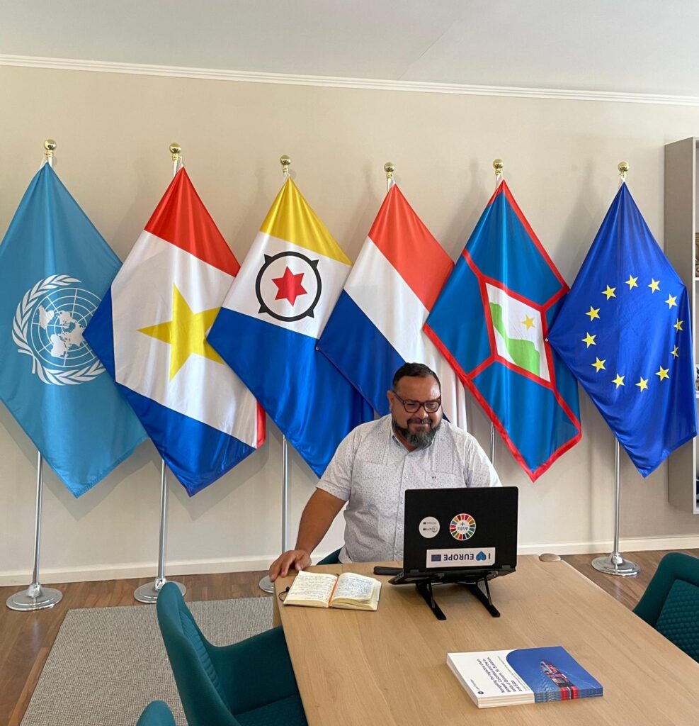 WEBINAR EKSITOSO TOKANTE ETWINNING TA TRESE DOSENTENAN DI BONEIRU, SINT EUSTATIUS I SABA HUNTU