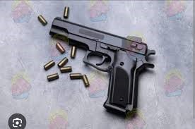 A DETENÉ HÒMBER DI INISIAL R.Y.C.H.E.N.F. DI 17 AÑA DI EDAT PA VIOLASHON DI LEI DI ARMA DI KANDELA BES.