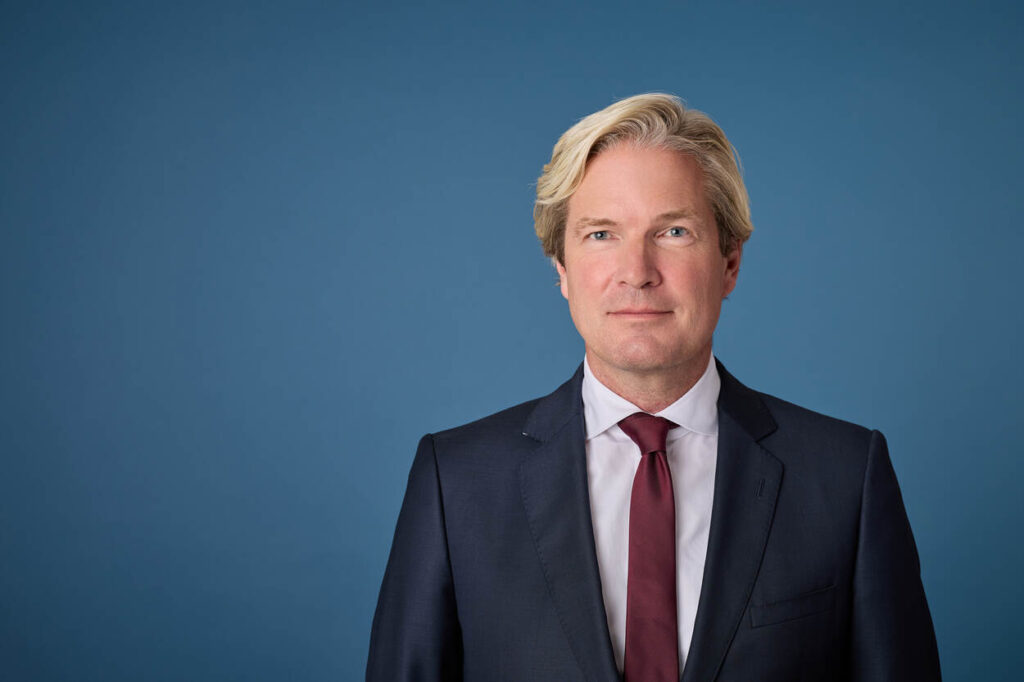 SABA I SINT MAARTEN: MINISTER DI HUSTISIA I SIGURIDAT TA HASI UN BISHITA DI TRABOU NA SABA I SINT MAARTEN.