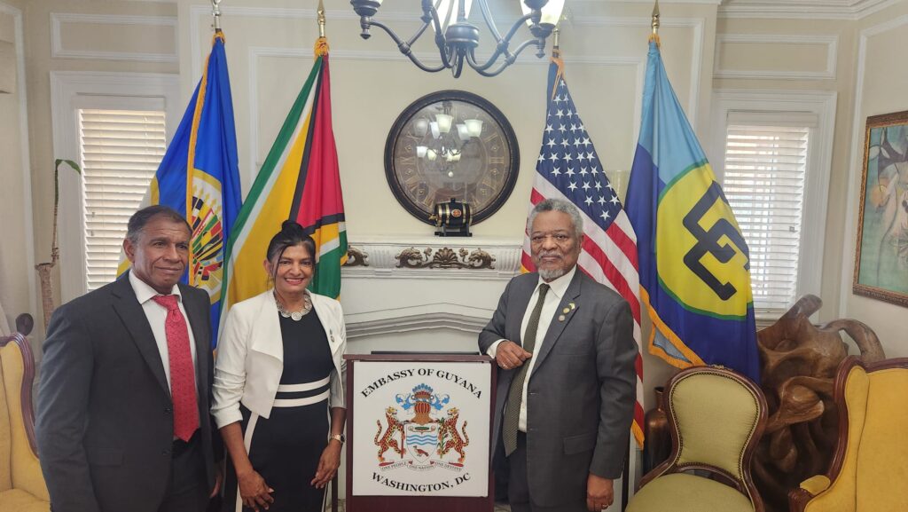 KOMBERSASHONAN DI ALTO NIVEL NA WASHINGTON TA IMPULSÁ I AVANSA STRATEGIA DI BONAIRE NA NASHONAN UNI