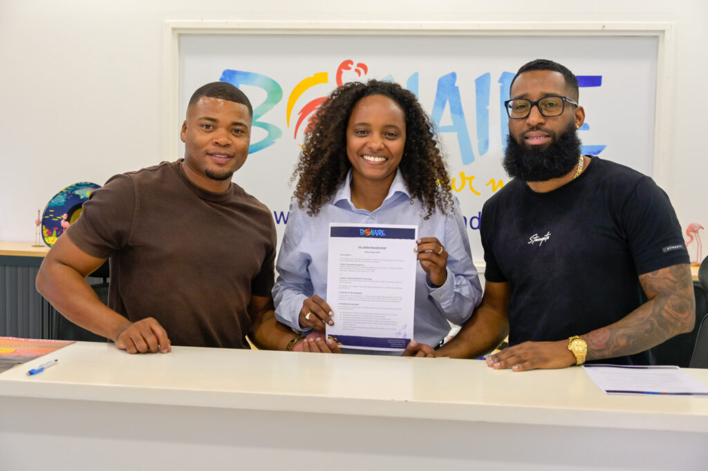 TCB A FIRMA AKUERDO DI KOLABORASHON PA KINGS OF KRIOYO 2026 SELEBRANDO DIA DI RINCON KU MAS DI 10 LEYENDA I ARTISTA LOKAL DIA 26 DI APREL 2026