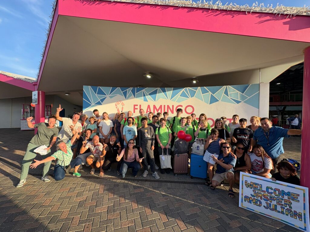 INTERKAMBIO INTERNASHONAL I TEKNOLOGIA TA PROTAGONISTANAN DURANTE LEGO LEAGUE NA BONEIRU