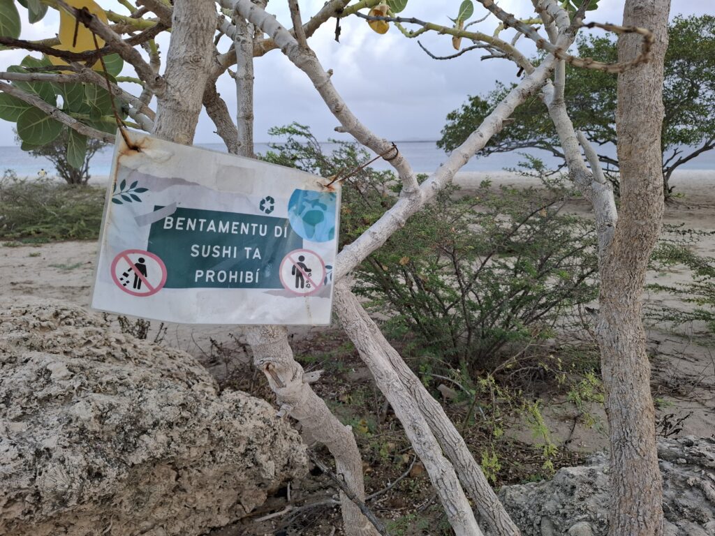 BEACHNAN BANDA DI AIRPORT KETU BAI SIN ATENSHON