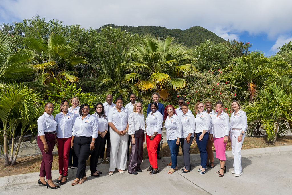 SINT MAARTEN I SINT EUSTATIUS: EKSITOSO KONFERENSIA DI TRABOU DI NO MAS NO MORE NA SINT MAARTEN I SINT EUSTATIUS
