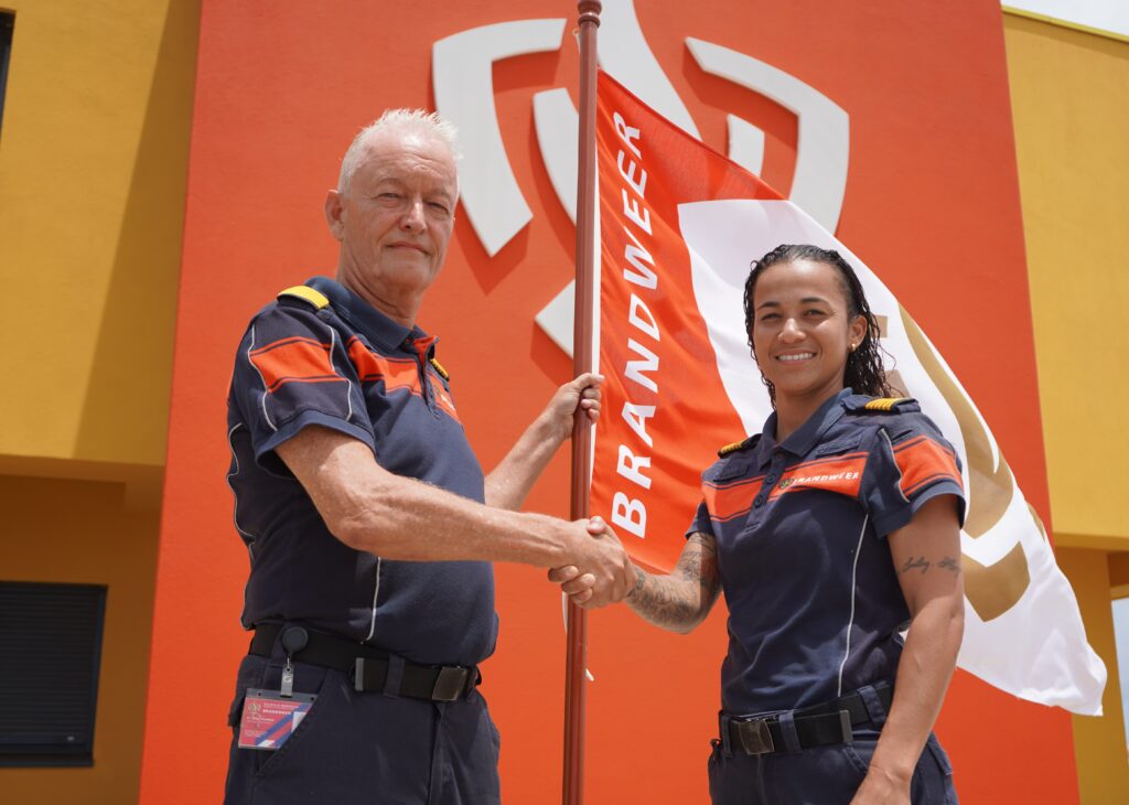 THAMMY ALBERTSZ NOMBRÁ KOMO KOMANDANTE GENERAL NOBO DI KUERPO DI BOMBERO HULANDA KARIBENSE