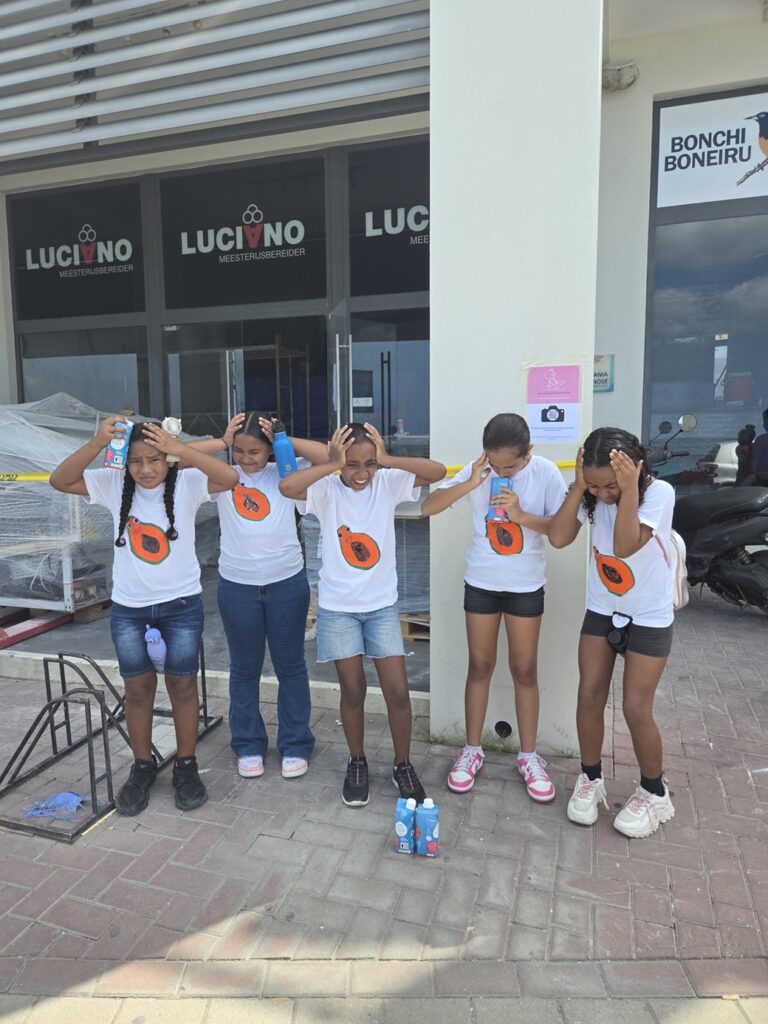 TOURISM CORPORATION BONAIRE TA BAI ORGANISÁ SU DI KUATER SPÙRTÒGT EN KONEKSHON KU LUNA DI TURISMO
