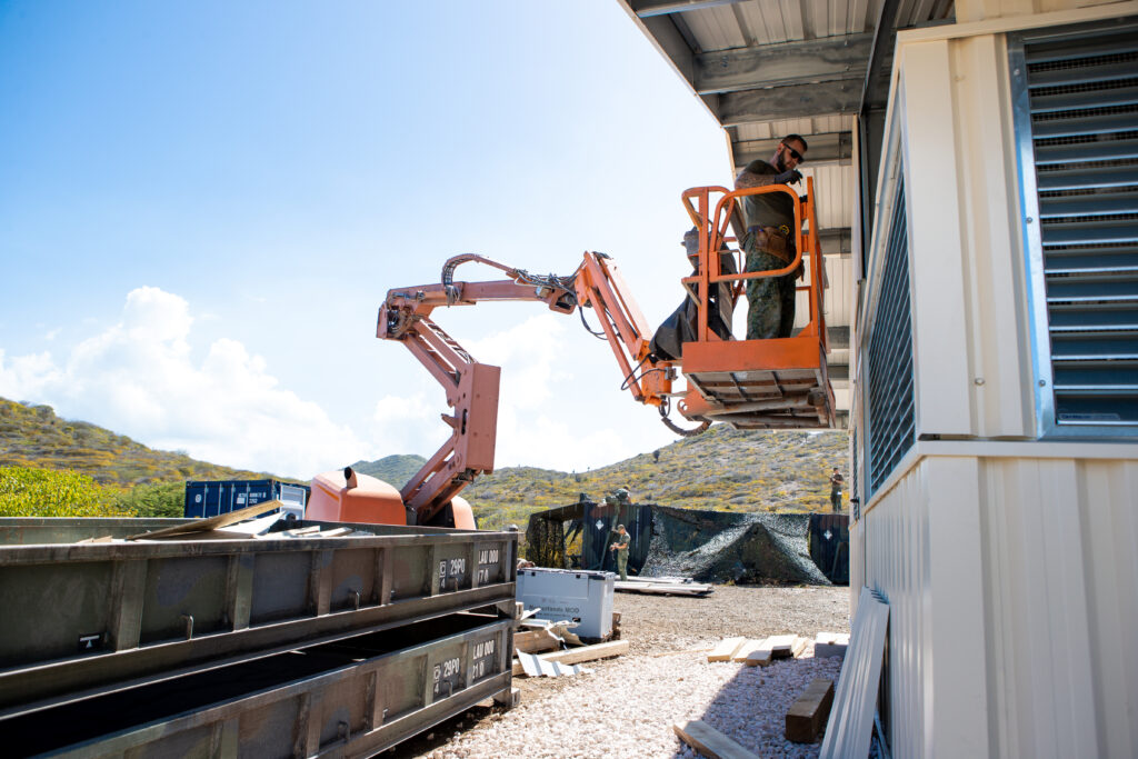 ARUBA/ KORSOU: INGENIERONAN DI KOMBATE TA PONE MAN NA OBRA NA CURAÇAO I ARUBA DURANTE ‘CARIBBEAN ENGINEER’.