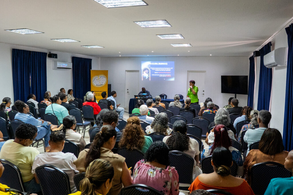  FUNDASHON ALZHEIMER BONAIRE SU PROGRAMA DI LUNA MUNDIAL DI ALZHEIMER A KONTINUÁ.
