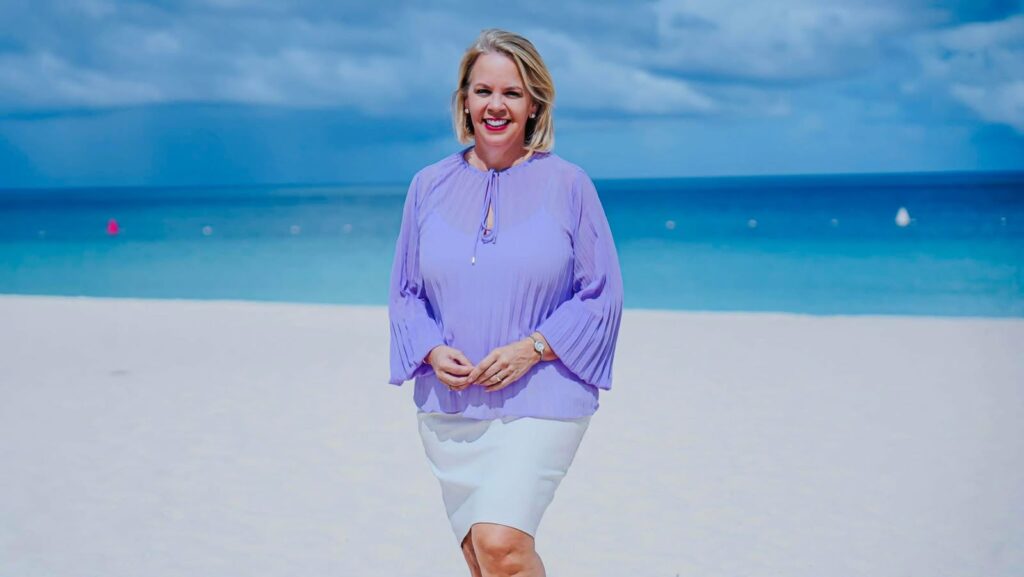 ARUBA: EVELYN WEVER-CROES RIBA DIA MUNDIAL DI TURISMO NOS META TA UN TURISMO CU TA DUNA PROSPERIDAD, SIN SACRIFICA ARUBA