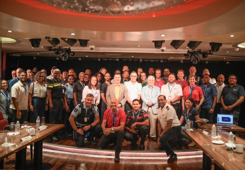 HAF DI BONEIRU A TENE EHERSISIO DI SIGURIDAT ANUAL KU CARNIVAL CRUISE LINE