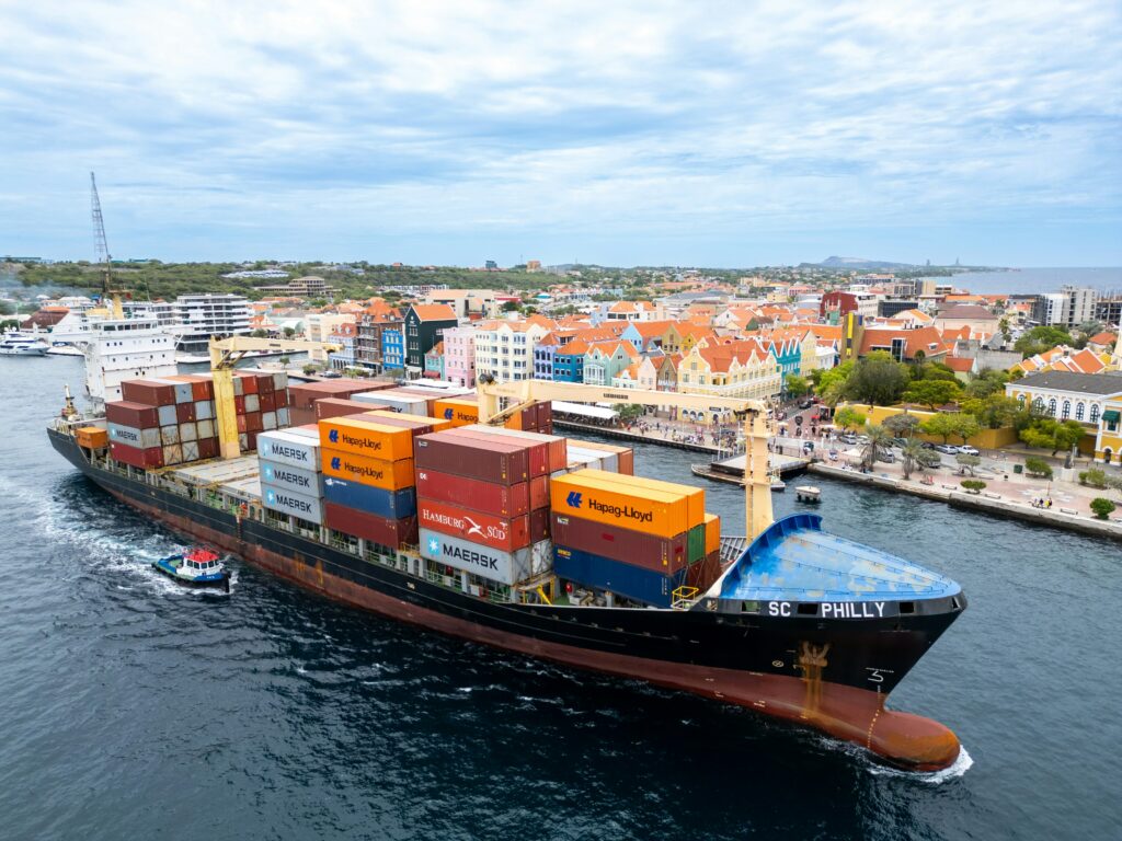 INVESTIGASHON NOBO RIBA RESILENSIA GEOPOLÍTIKO I EKONÓMIKO DEN E PARTI KARIBENSE DI REINO HULANDES
