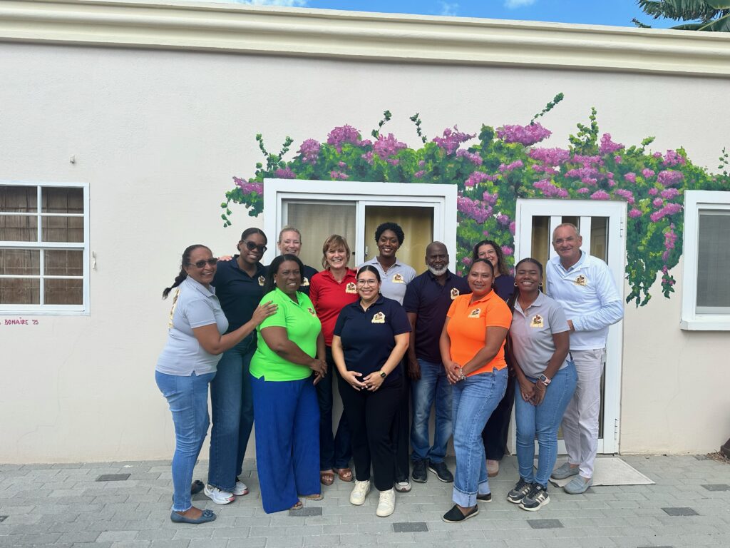 AÑA PILOTO EKSITOSO: FAMIA FUERTE TA SIGUI DEN 2026