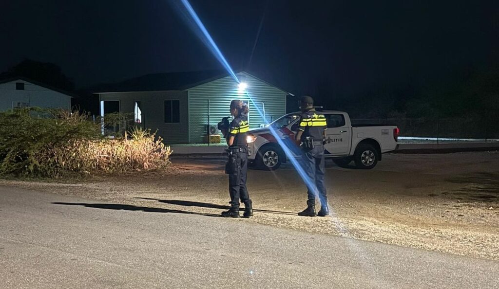 POLIS A TENE KÒNTRÒL DI TRÁFIKO