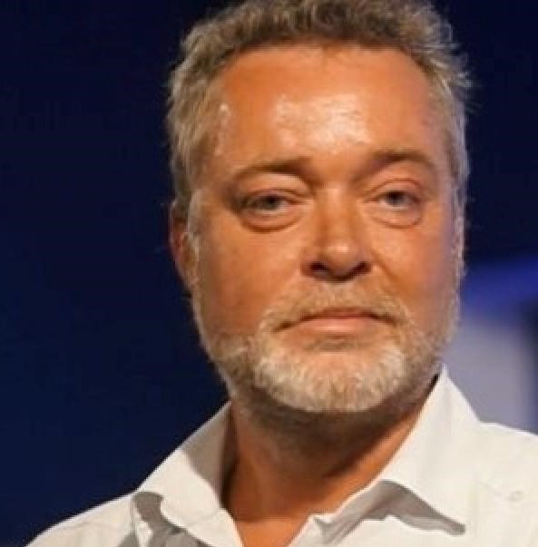 UPB TA TIRA SU MES DEN PIA