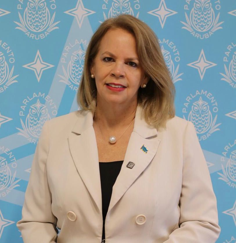 ARUBA: EVELYN WEVER-CROES: PARLAMENTO NO POR BIRA UN INSTITUTO DI SILENCIO